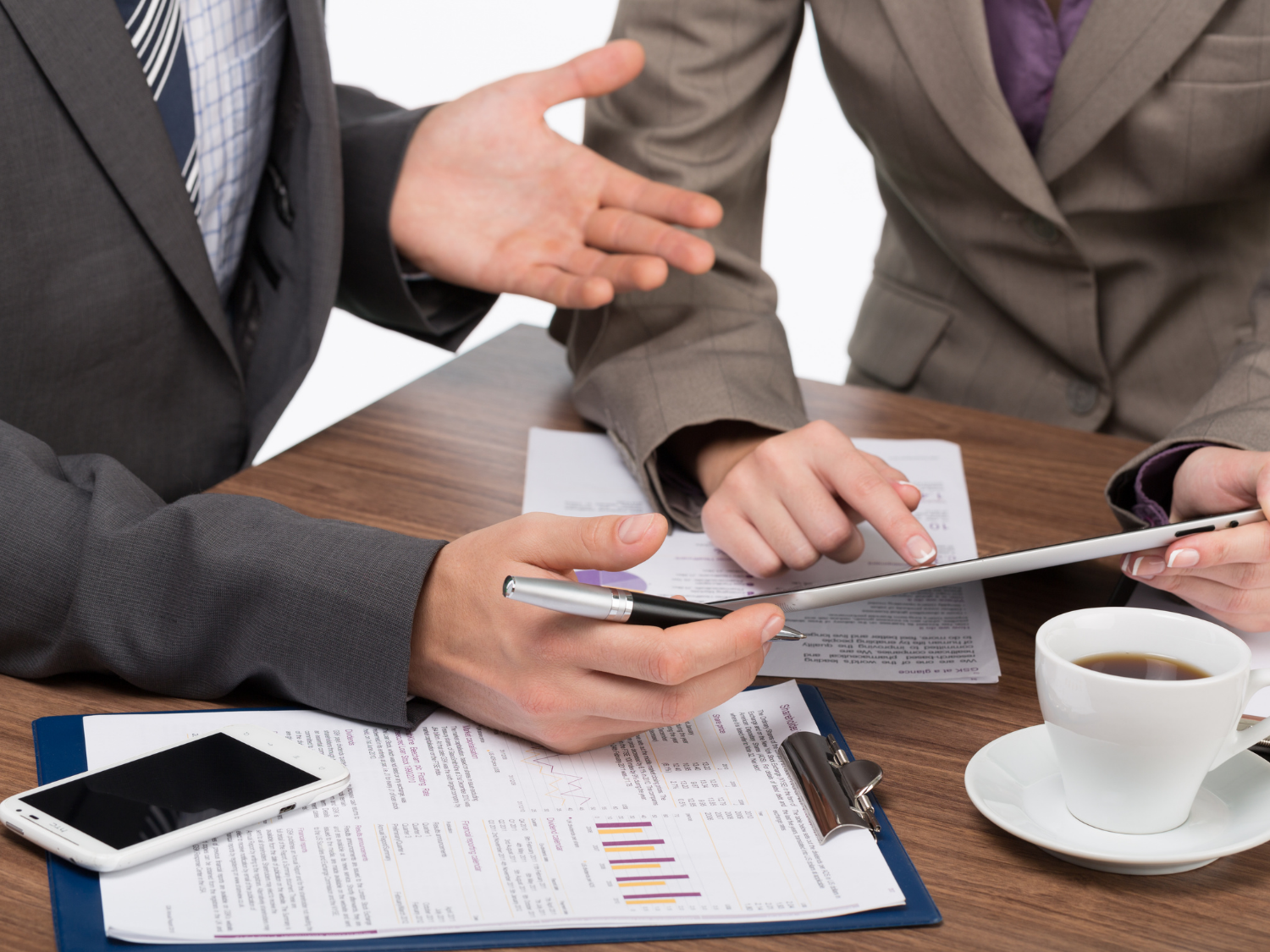 Barros & Errázuriz advised BTG Pactual Chile on the purchase of two buildings from Grupo Fortaleza