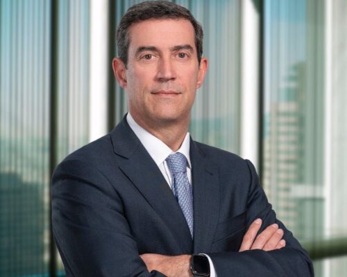 Juan Cristóbal Iturrate addresses the electoral campaign in the context of new labor challenges